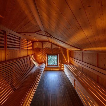 Montana Lodge & Spa, By R Collection Hotels La Thuile Exterior photo